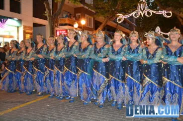 Boato de la capitanía mora 2013 – Guardia Real de la abanderada