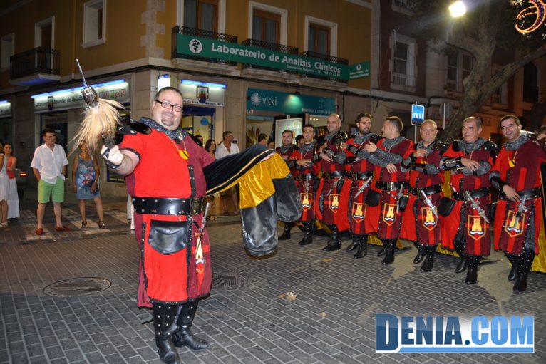 Desfile de retreta Moros y Cristianos Dénia - Filà Deniers