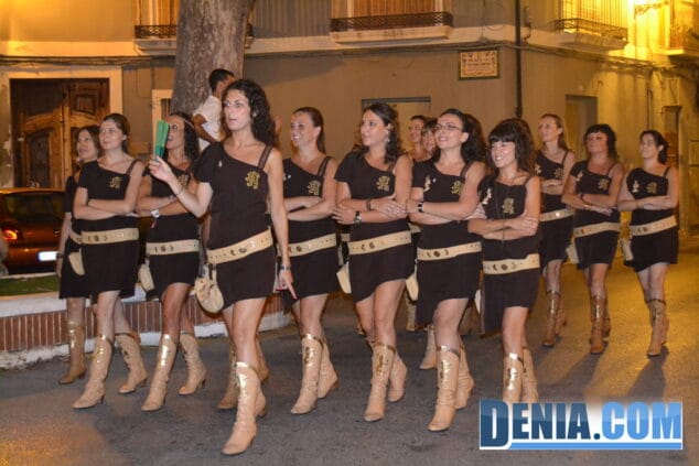 25 Almogàvers desfilando en la recepción crisitiana