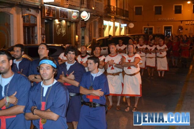 26 Tropas cristiana en la entraeta festera de Dénia