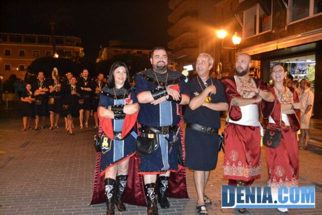 27 Cargos 2013 en la entraeta festera