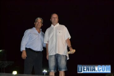 Entrega de pergaminos en la cena de asociaciones de la Mare de Déu