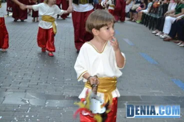 Desfile infantil Moros y Cristianos Dénia – Filà abencerrajes