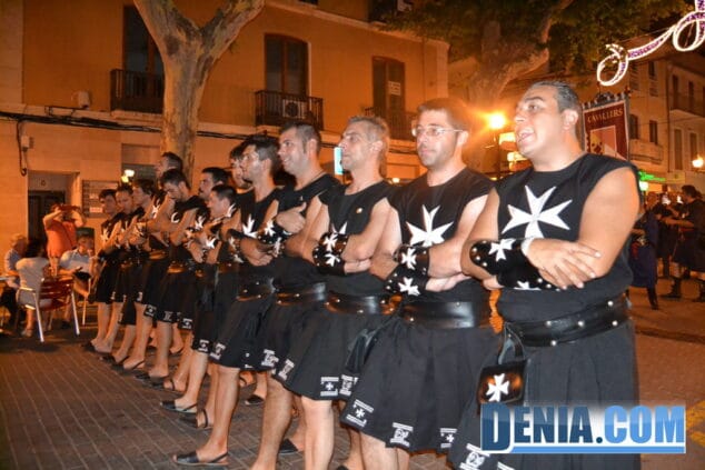 33 Guerrers Hospitalaris durante la entraeta festera de Déni