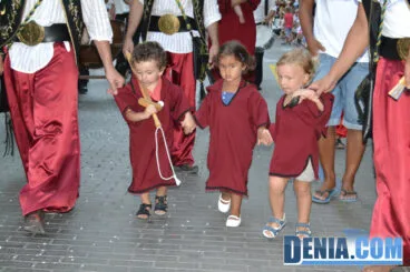 Desfile infantil Moros y Cristianos Dénia – Filà abencerrajes