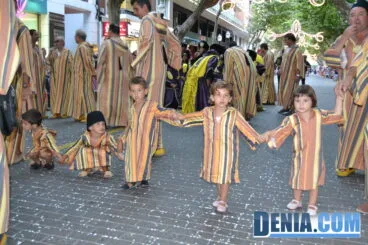Desfile infantil Moros y Cristianos Dénia – Filà Wallies