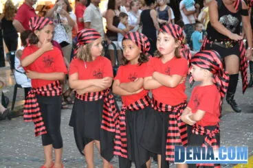 Desfile infantil Moros y Cristianos Dénia – Filà Piratas Berberiscas
