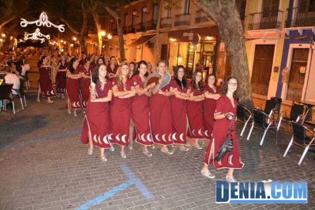54 Entraeta de la recepción cristiana por la Calle Campos