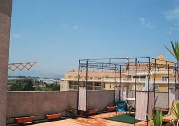 A Dénia àtic amb vistes a la muntanya