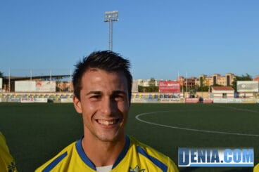 Ismael extremo muy veloz con habilidad