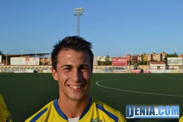 Ismael extremo muy veloz con habilidad