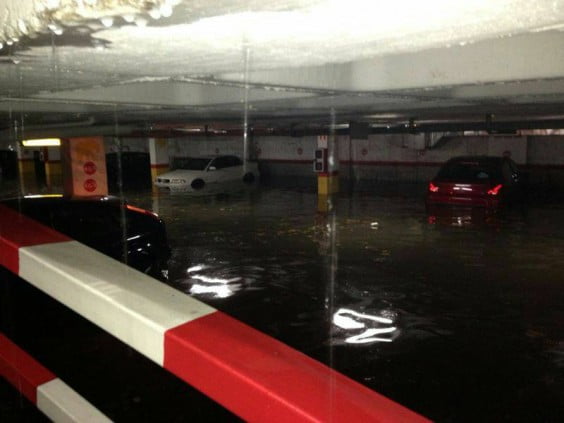 Parking de la Via inundado