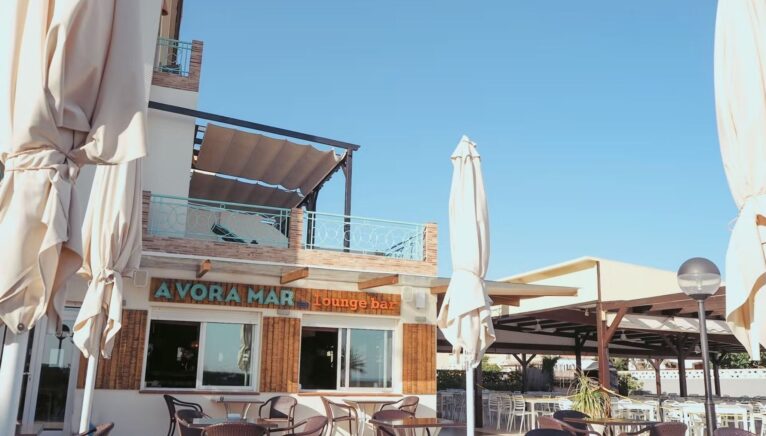 A vora mar Lounge Bar - Noguera Mar Hotel