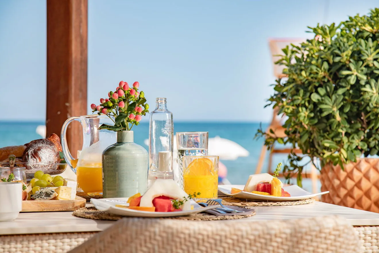 Desayuno playa en Dénia - Hotel Los Ángeles