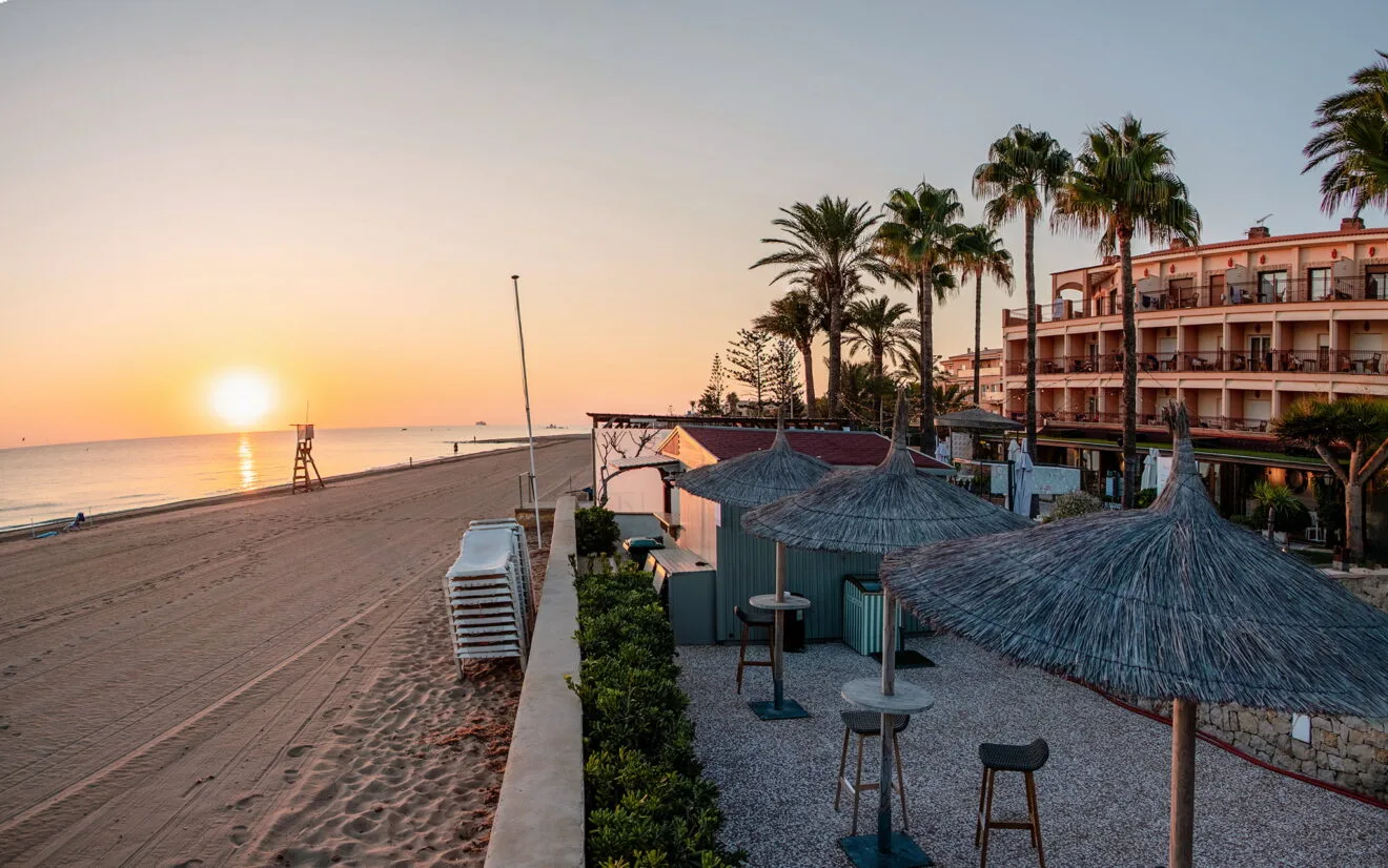 Hotel primera linea en Dénia - Hotel Los Angeles