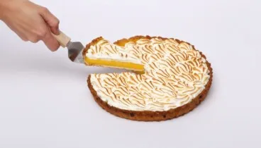 Variedad de dulces caseros y bollería artesana