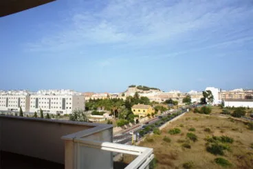 Alquiler anual de ático en Dénia