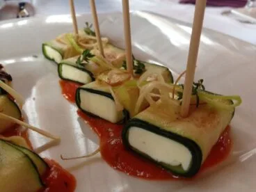 Cocina tradicional con ingredientes naturales elaborados de forma creativa en Restaurante Club de Tenis.