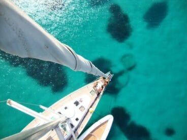 Cursos de navegaciñón a vela en Navega, Velas y viento