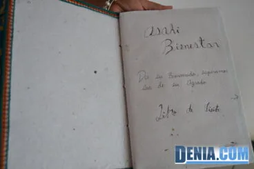 Libro de visitas del centro de masajes Asahi Bienestar