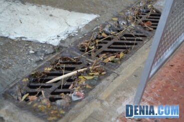 Limpieza de imbornales en Dénia