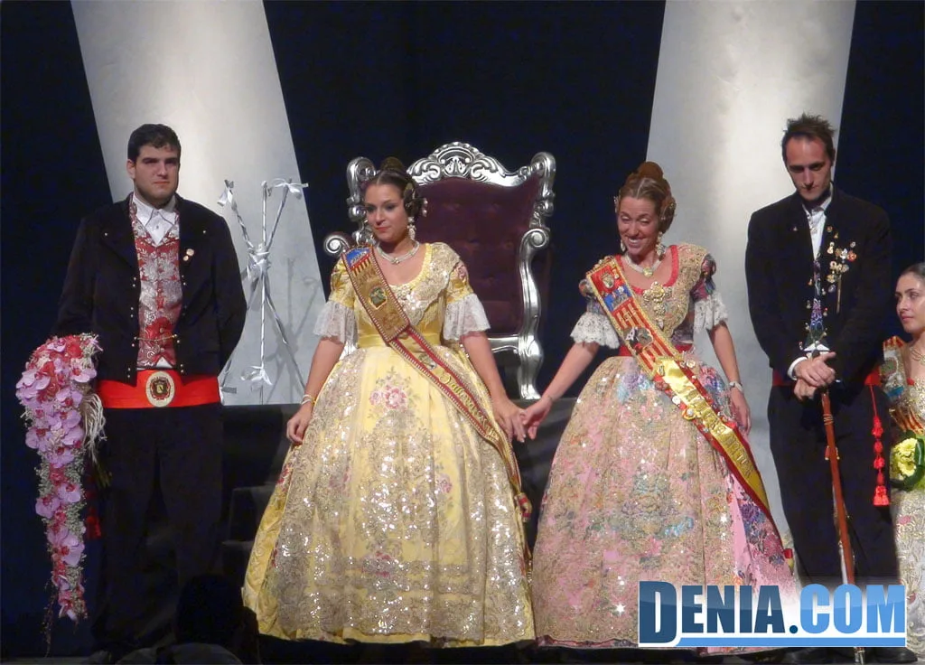 Presentación de la Falla Diana - Marta López y Clara Cornejo