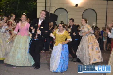 Presentación de la Falla Diana – Llegada al Centro Social
