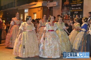 Presentación de las Falleras Mayores de Dénia 2014 – Llegada de las cortes a la recepción