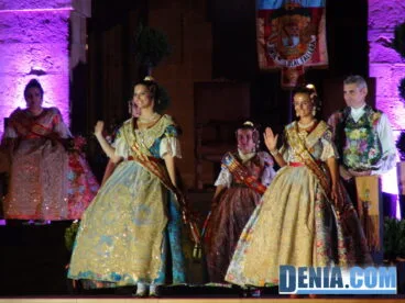 Presentación de las Falleras Mayores de Dénia 2014 – Pleitesía de las entidades festeras invitadas