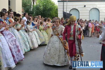 Presentación infantil de Baix la Mar 2014 – Llegada de los cargos 2013 al Centro Social