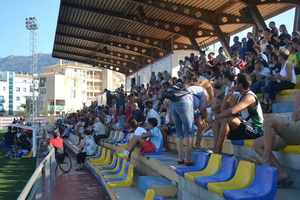 La afición del Dénia tiene que estar con su equipo