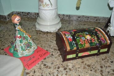 Visita de trajes a las FFMM de Dénia – Exposición del traje de Sara