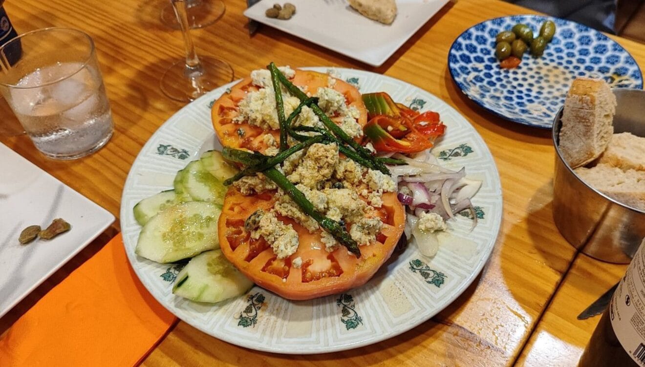 Carta variada con opciones vegetarianas y sin gluten