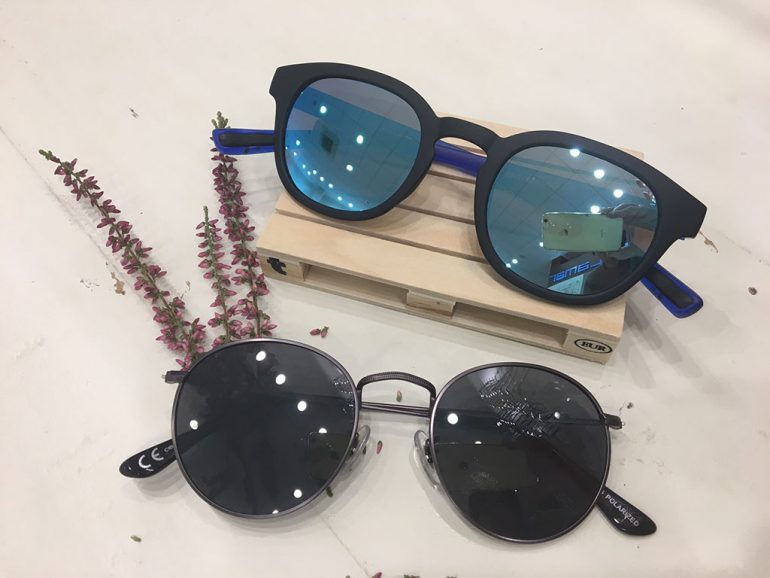 Dos gafas de sol Delamar Optics