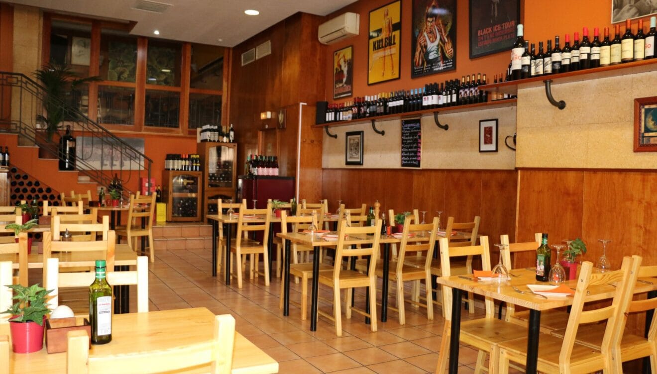 Tapas tradicionales con productos frescos en El Mosset