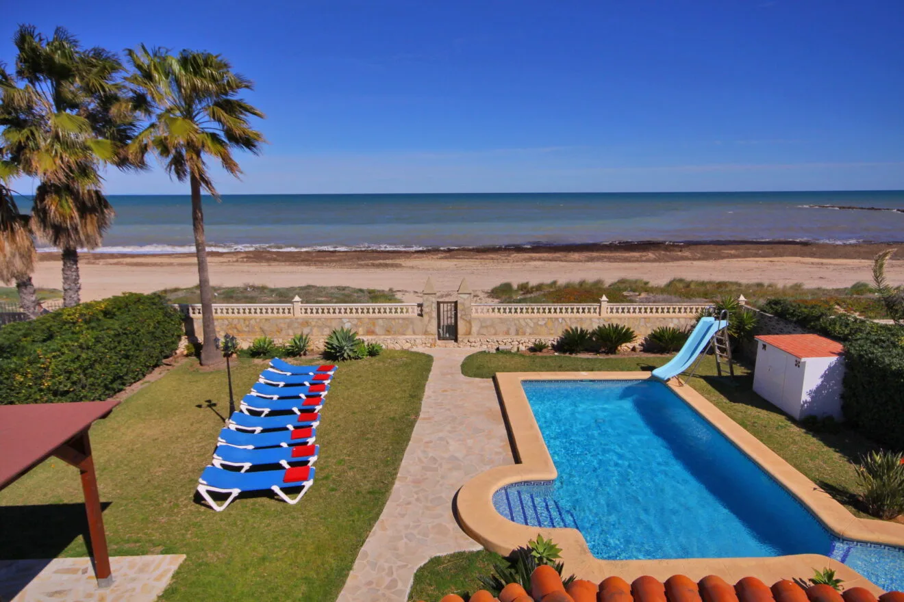 Alquiler de apartamentos junto al mar en Espana