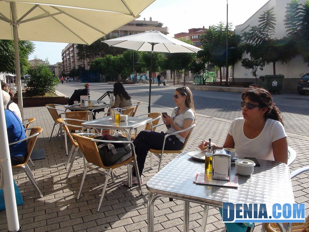 Café Mediterráneo, disfrutar de una cafetería con terraza en Dénia