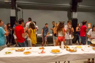 Cena de bienvenida para los interesados en Fahz Dénia
