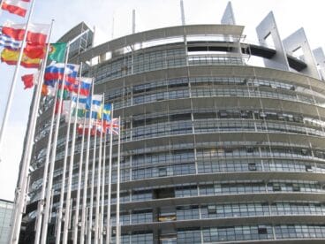 Charlas para comprender y ejercer el voto en las elecciones al Parlamento Europeo