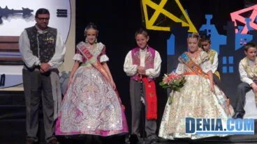 Fallera Mayor de Dénia Infantil Paloma Mengual y la Fallera Mayor de la Falla Camp Roig Elena Crespo