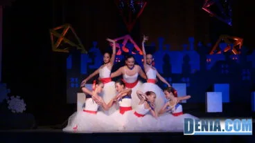 Grupo de danza para Exaltar Prensentar y proclamar a Elena Crespo como Fallera Mayor Infantil de la Falla Camps Roig 2014