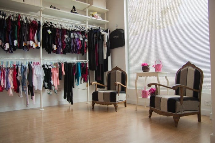 Mundo-de-Danza-nueva-tienda-de-danza-en-Dénia-700x466