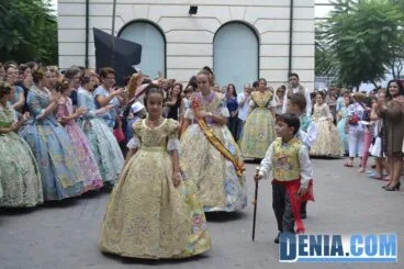 Presentación infantil París Pedrera 2014 – Llegada de la comisión