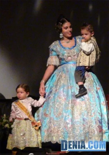 Presentación infantil París Pedrera 2014 – Subida de la comisión