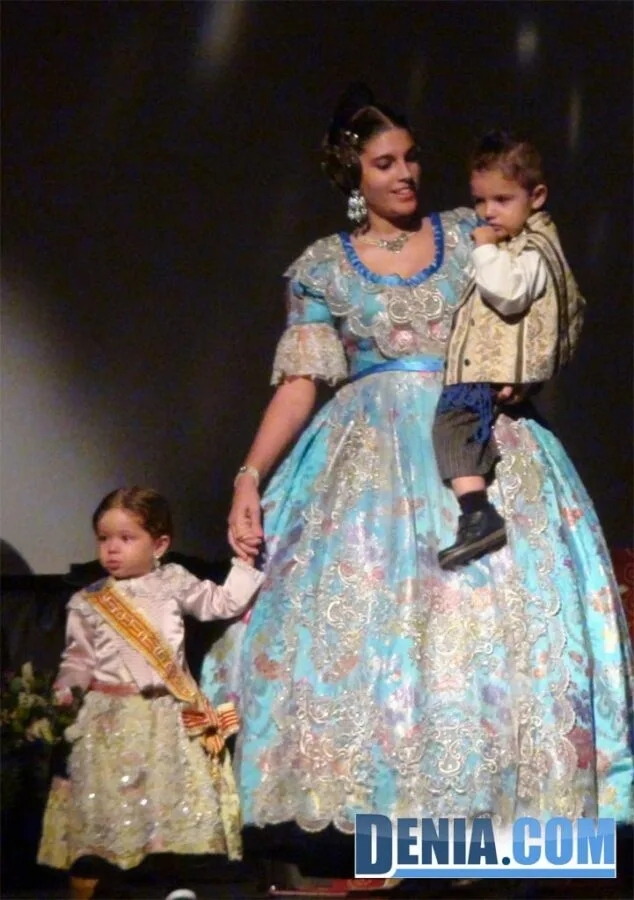 Presentación infantil París Pedrera 2014 17 Subida de la comisión