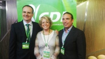 Sergio Benito Mari Martínez y Toni Woodward en el Congreso provincial del CDL