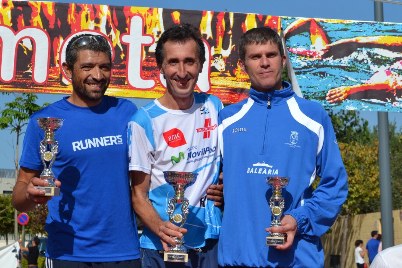 Víctor Fernández, Cristian Ferreyra, Emili Muñoz, podium Veteranos A