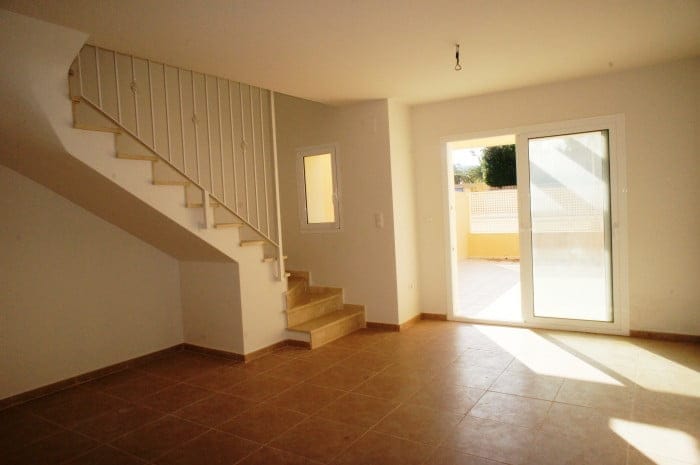 Alquiler-adosado-en-zona-cercana-a-Las-Rotas