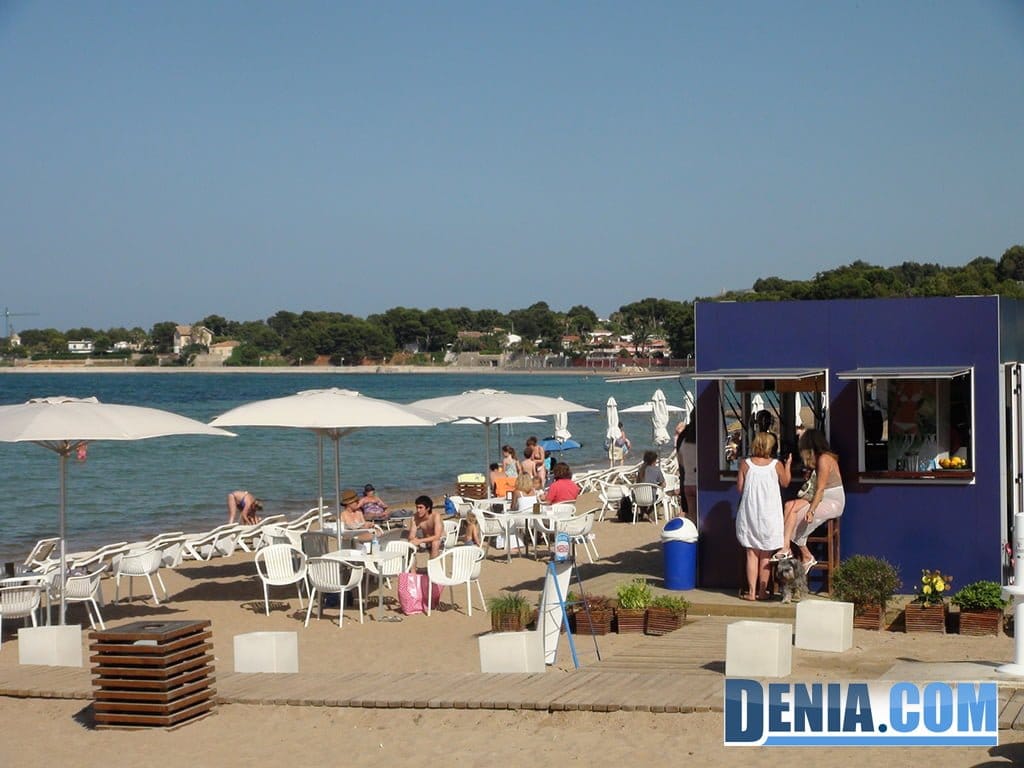 Chiringuitos en la playa de Dénia 2013