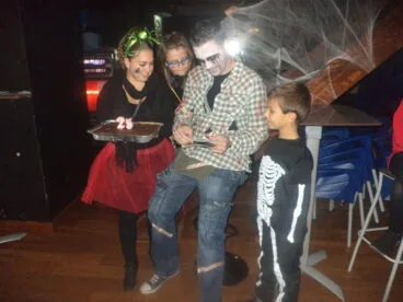 David Ochoa celebró su cumpleaños en la fiesta de Halloween